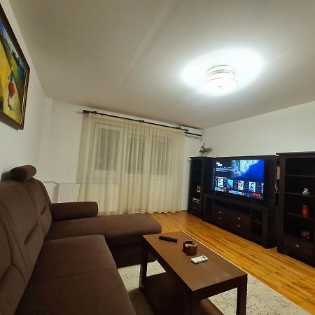 Clasic Apartment Nufarul Oradea Exteriör bild